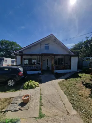 Casa in comuna Chiscani