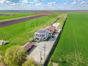 Casa + teren + hala de vanzare in Beregsau – 0% Comision