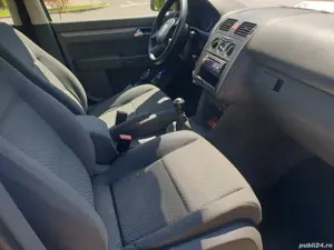 vw touran 1,6 benzină mpi  102 cp - imagine 5