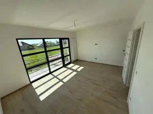 Vânzare casă 5 camere - Păuleștii Noi (zona Spitalului Mediurg) - imagine 8