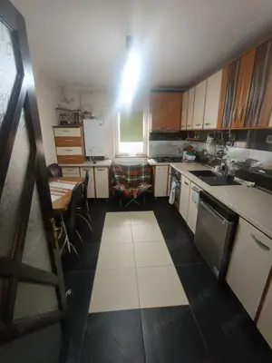 Vând apartament 3 camere