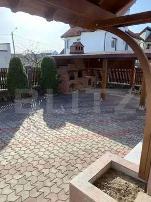 Casa de vanzare, cu 5 camere, 220 mp, zona Unirea - imagine 2