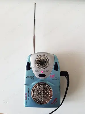 Radio Yashita Japan cu lanterna