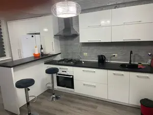 Garsoniera de inchiriat zona Drumul Taberei - imagine 2 Garsoniera de inchiriat zona Drumul Taberei - imagine 2