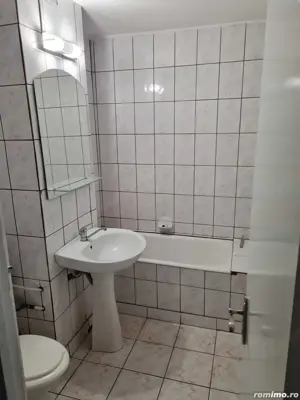 apartament cu 2 camere - Zona Ultracentrala 250e - imagine 4 apartament cu 2 camere - Zona Ultracentrala 250e - imagine 4