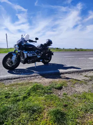 vand motocicleta Triumph Rocket 3 GT 2021 - imagine 3