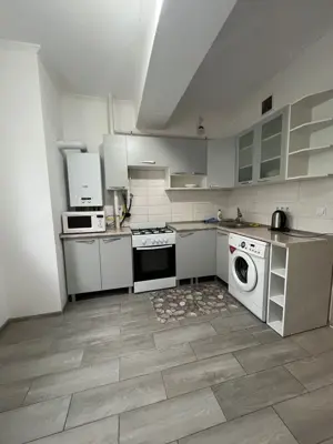 Închiriere garsonieră Florilor   zonă liniștită, bloc reabilitat - imagine 2