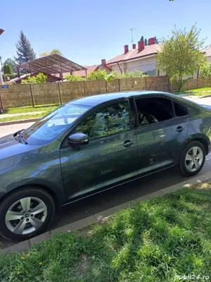 vând autoturism Skoda rapid  - imagine 5 vând autoturism Skoda rapid  - imagine 5