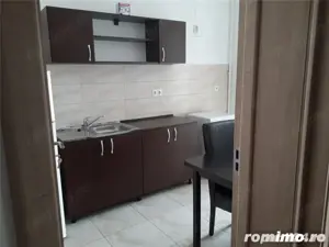 apartament o camera decomandat langa Restaurant Dinar 