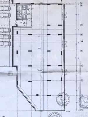Spațiu de depozitare de închiriat 556,6 m2 utili | 6 € /m2 | Zona BMW