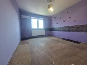 Apartament 1 camera, 21 mp, decomandat, etaj 4, zona Buziasului