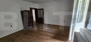 Casa cu 2 apartamente de 3 camere in centru - imagine 9