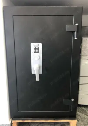 Vand seif metalic 500 kg   110x70x60 cm