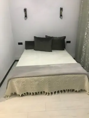 Ofer spre inchiriere garsoniera in zona Piata Rahova