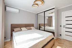 Apartament cu 3 camere in zona Lipovei de vanzare