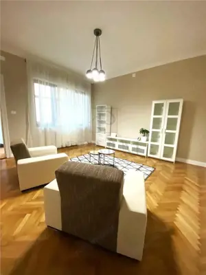 MEDICINA - PARTER INALT - 4 cam - 2 bai - debara - terasa - centrala proprie - clima - LOC PARCARE