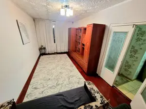 Ofer spre inchiriere in zona Panduri