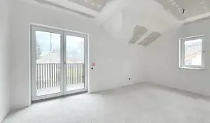 Complex cu acces limitat, retras de traficul urban - imagine 2