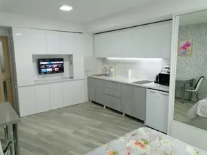 Ofer spre inchiriere garsoniera in zona Colentina