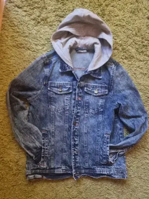 Geaca de Jeans cu gluga, pentru copii marimea 158