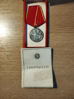 Medalia Muncii a Republicii Populare Romane - imagine 2