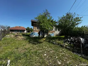 Casa batraneasca de vanzare - imagine 3