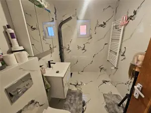 Resita, 4 Cam. Dec., Et. 2, Micro 4 - imagine 8