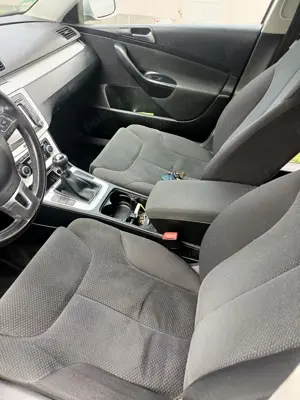 Vand Volkswagen Passat combi 1.8 TSI, an 2010 - imagine 6