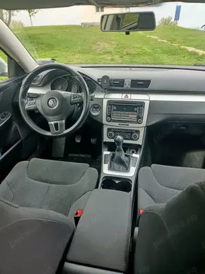 Vand Volkswagen Passat combi 1.8 TSI, an 2010 - imagine 4