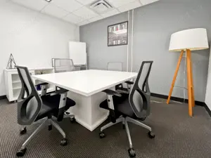 Spațiu de birou frumos proiectat pentru 1 persoană în Spaces Campus 6