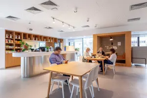 Alăturați-vă unei comunități de afaceri în ascensiune în Spaces Unirii - imagine 5