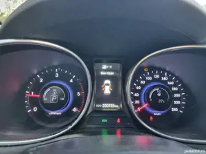 Hyundai Santa Fe 2015 - imagine 4