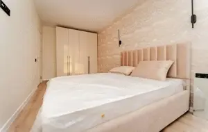 2 camere de vanzare pe Aradului 78000e