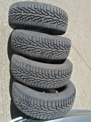 Vând anvelope iarna Nokian wrd4 - imagine 5