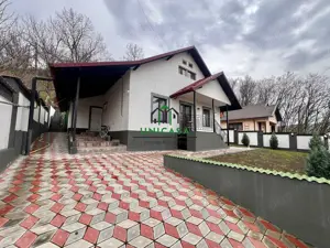 Casa Mihaesti / teren 1077 mp