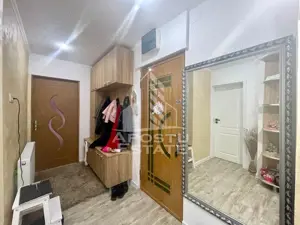 Apartament 3 camere -  zona Uta