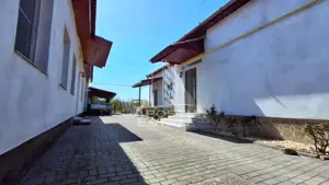 Casa de vanzare in Ineu formata din 2 cladiri - imagine 5