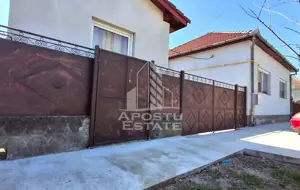 Casa de vanzare in Ineu formata din 2 cladiri - imagine 2