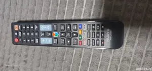 Vând două telecomenzi universale Samsung 