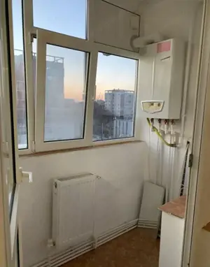 300 Euro! Ap 1 cam Tatarasi la A uri, et 4 cu lift - imagine 3