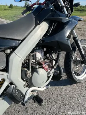 Supermoto 49cm2 Gilera SMT - imagine 4 Supermoto 49cm2 Gilera SMT - imagine 4