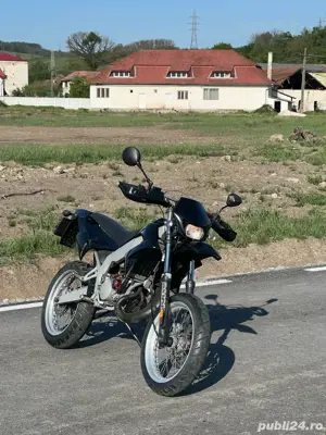 Supermoto 49cm2 Gilera SMT - imagine 5 Supermoto 49cm2 Gilera SMT - imagine 5