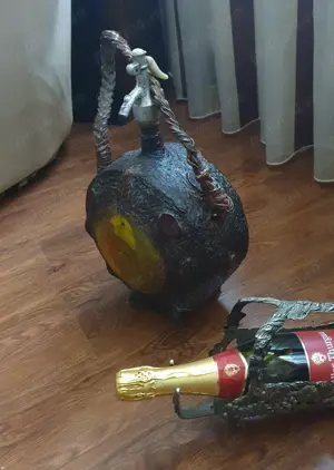 Sifon vechi de 5 litri. - imagine 3