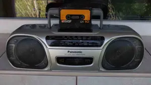 Radio PANASONIC Rx-Fs430 casetofon stereo argintiu portabil,ca nou
