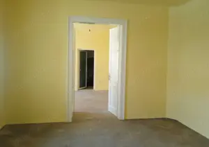 De vânzare apartament 3 camere zona Bălcescu  - imagine 2