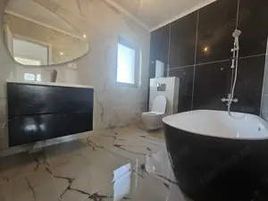 La cheie. Disponibil imediat. Despartit prin camera tehnica - imagine 17