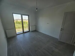 La cheie. Disponibil imediat. Despartit prin camera tehnica - imagine 4