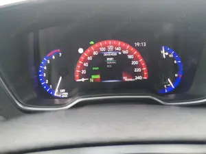 Toyota corola hibrid  - imagine 2