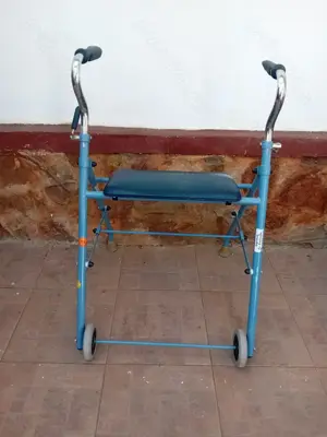 Cadru de mers cu 2 roti 2 buc - imagine 3