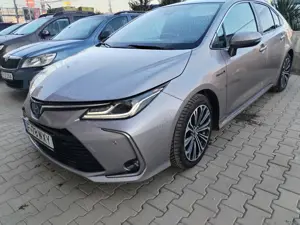 Toyota corola hibrid  - imagine 4